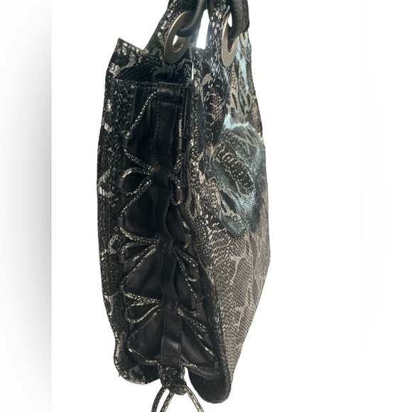 6126 Lindsay Lohan TEMPEST Python Handbag - Picture 7 of 12